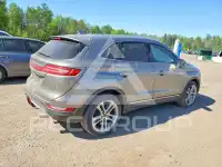 2016 Lincoln MKC photo