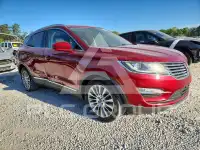 2016 Lincoln MKC photo