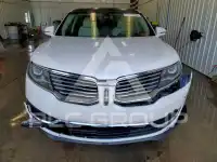 2016 Lincoln MKX photo
