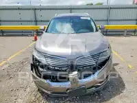 2016 Lincoln MKX photo