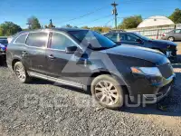 2016 Lincoln MKT photo