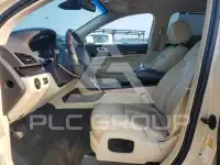 2016 Lincoln MKT фото
