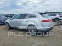2016 Lincoln MKT фото