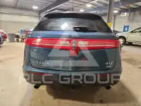 2016 Lincoln MKT фото