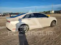 2016 Lincoln MKZ photo