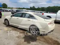 2016 Lincoln MKZ photo