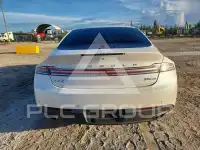 2016 Lincoln MKZ photo