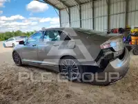 2016 Lincoln MKZ photo