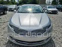 2016 Lincoln MKZ photo
