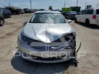 2016 Lincoln MKZ photo
