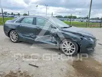 2016 Lincoln MKZ photo