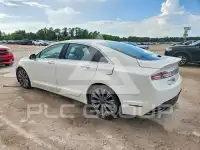 2016 Lincoln MKZ photo