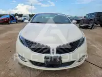 2016 Lincoln MKZ photo