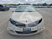 2016 Lincoln MKZ photo