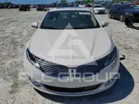 2016 Lincoln MKZ photo