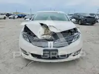 2016 Lincoln MKZ photo