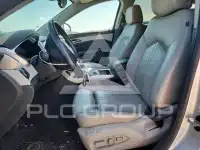 2016 Cadillac SRX photo