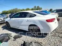 2016 Chrysler 200 фото