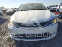 2016 Chrysler 200 фото