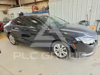 2016 Chrysler 200 фото
