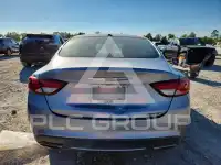 2016 Chrysler 200 фото