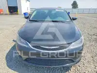 2016 Chrysler 200 фото