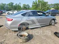 2016 Chrysler 200 фото