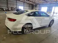 2016 Chrysler 200 фото