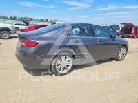 2016 Chrysler 200 photo