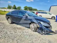 2016 Chrysler 200 photo
