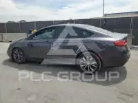 2016 Chrysler 200 фото