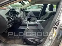2016 Chrysler 200 photo