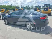 2016 Chrysler 200 photo