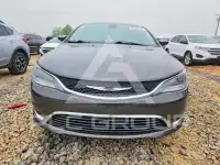 2016 Chrysler 200 photo