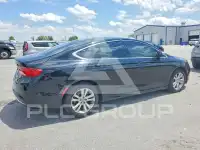 2016 Chrysler 200 photo