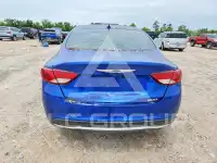 2016 Chrysler 200 photo