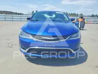2016 Chrysler 200 фото
