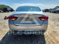 2016 Chrysler 200 photo