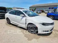 2016 Chrysler 200 фото