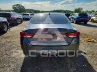 2016 Chrysler 200 photo