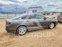 2016 Chrysler 200 фото