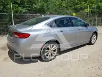 2016 Chrysler 200 фото