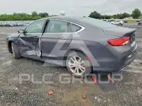 2016 Chrysler 200 фото