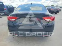 2016 Chrysler 200 photo
