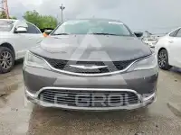 2016 Chrysler 200 фото