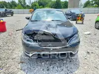 2016 Chrysler 200 фото