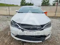 2016 Chrysler 200 фото