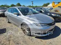 2016 Chrysler 200 photo