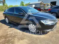 2016 Chrysler 200 фото