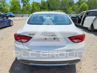 2016 Chrysler 200 фото